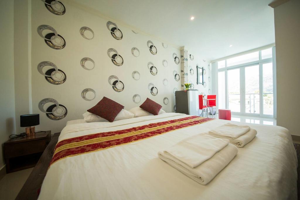 Sea Song Inn Kamala Plajı Oda fotoğraf